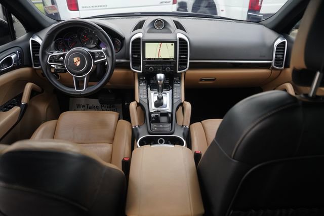 Used 2016 Porsche Cayenne image 21