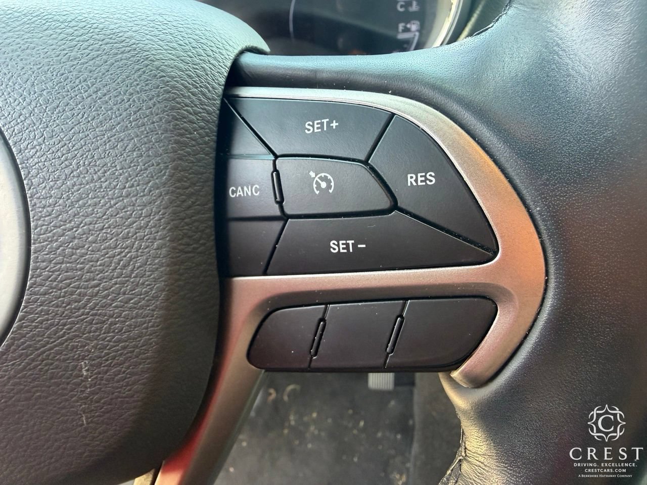 Used 2022 Jeep Grand Cherokee Limited AWD/4WD image 17