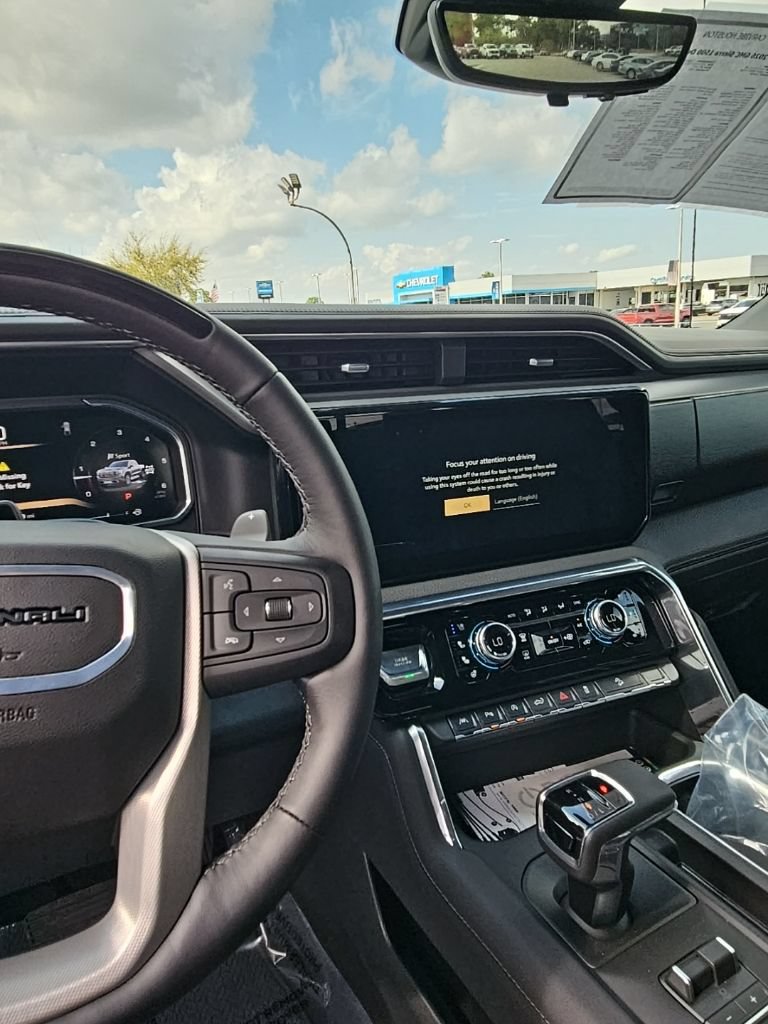 Used 2026 GMC Sierra 1500 Denali AWD/4WD image 18