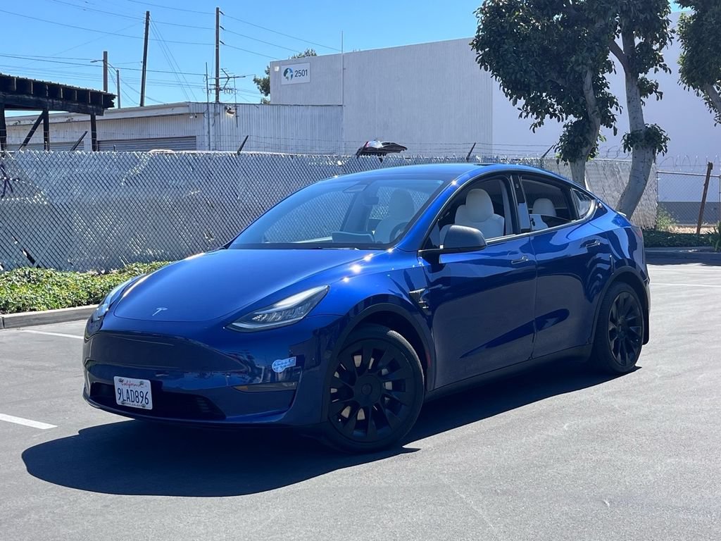 Used 2021 Tesla Model Y Long Range AWD/4WD image 3