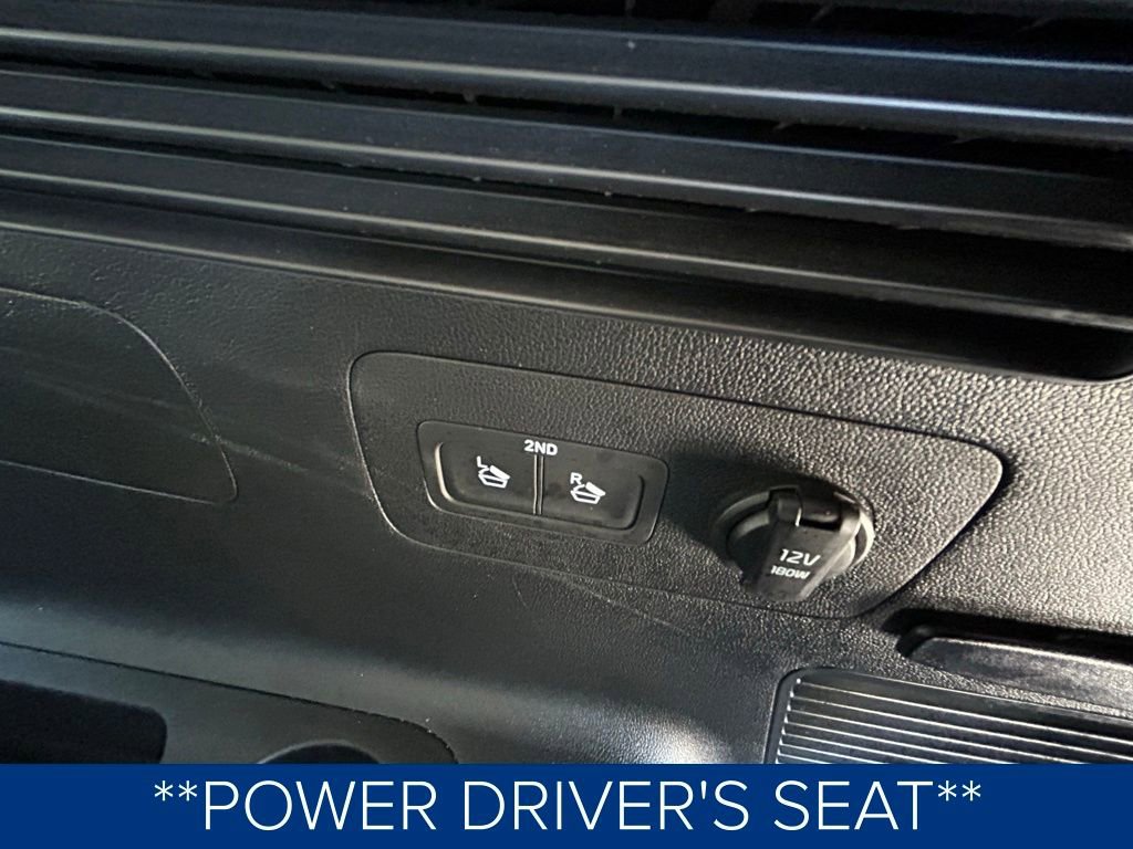 Used 2025 Kia Sorento S w/ Panoramic Sunroof Package image 10