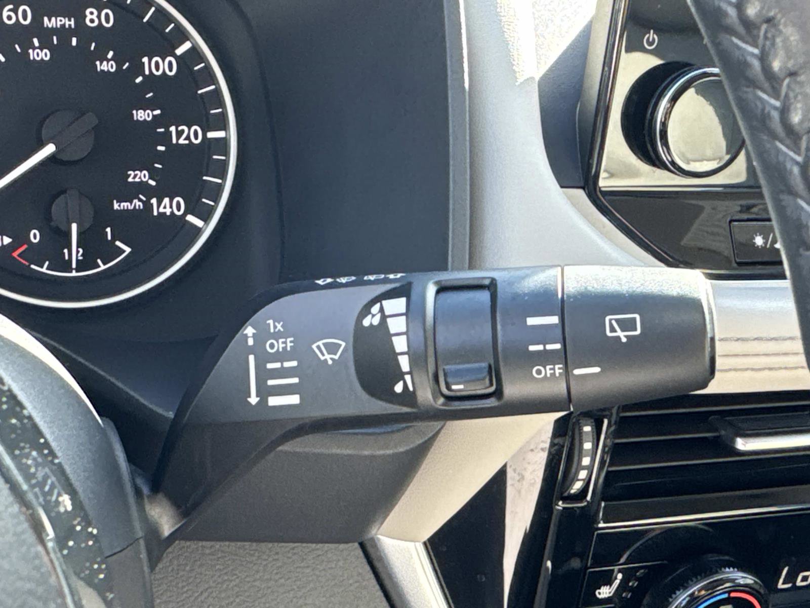 Used 2023 Nissan Rogue SL w/ SL Premium Package image 22