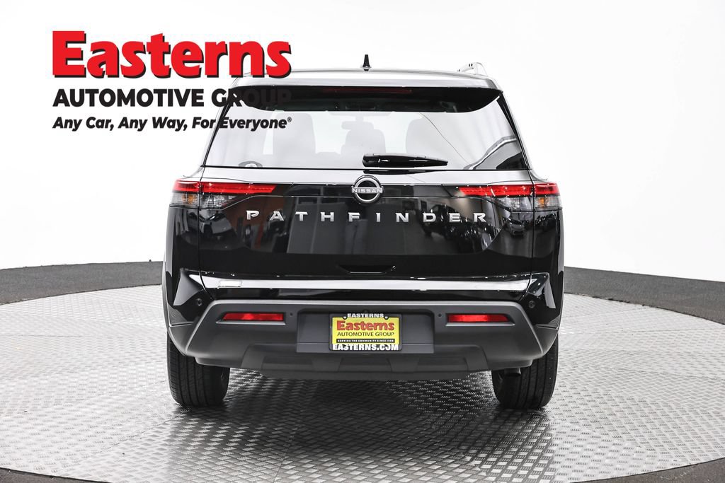 Used 2025 Nissan Pathfinder SV FWD image 6