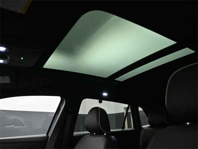 New 2026 Volkswagen Atlas Cross Sport SEL Premium R-Line image 23