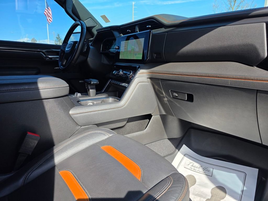 Used 2023 GMC Sierra 1500 AT4 image 9