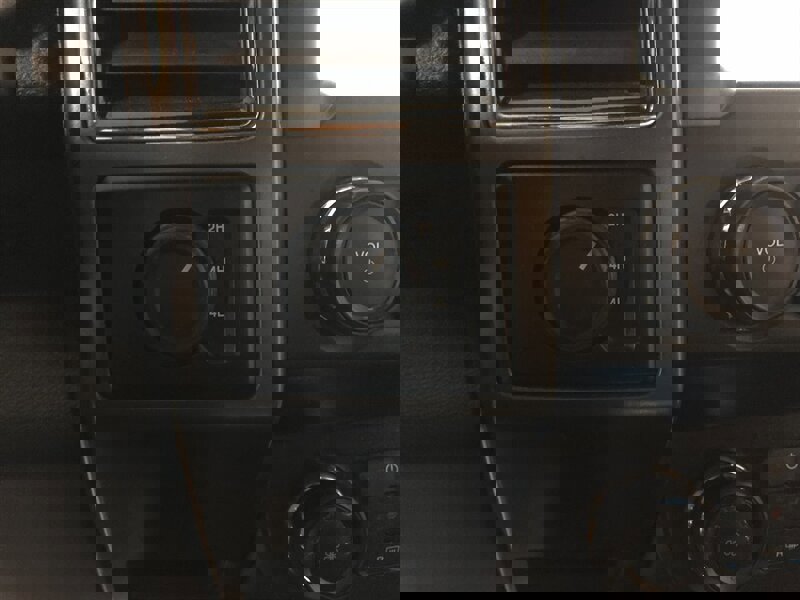 Used 2019 Ford F150 XLT w/ Equipment Group 302A Luxury image 13