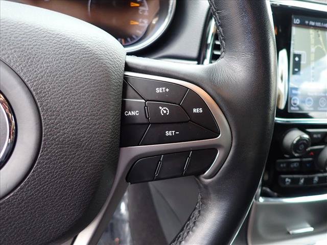 Used 2020 Jeep Grand Cherokee Altitude AWD/4WD image 17