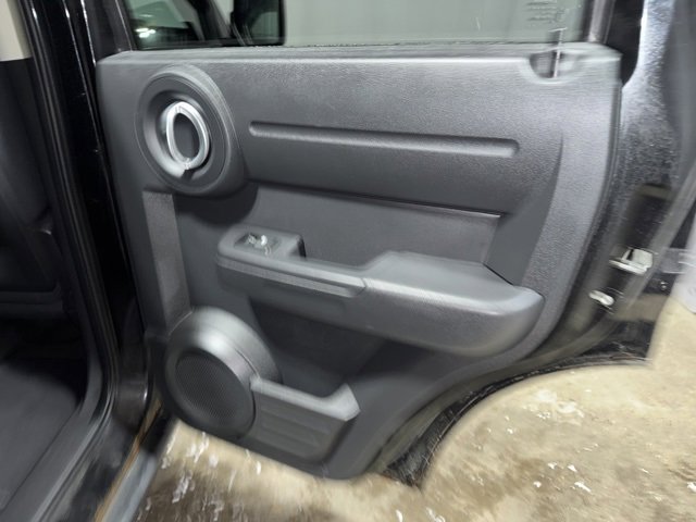 Used 2010 Dodge Nitro SE image 13