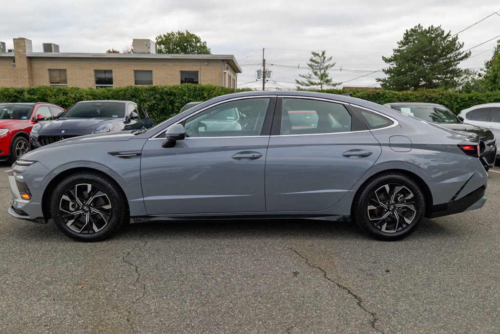 Used 2024 Hyundai Sonata SEL FWD image 4