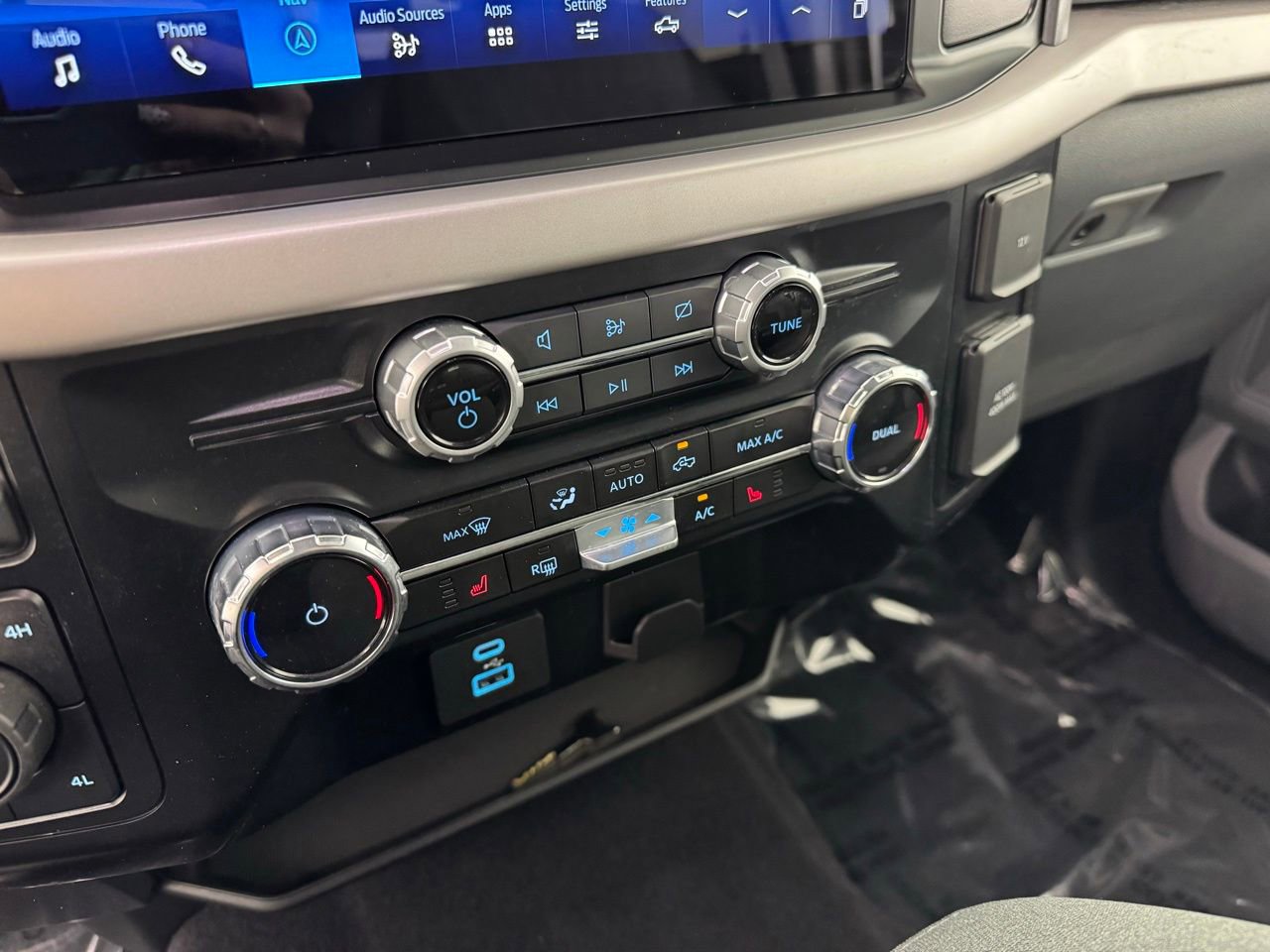 Used 2023 Ford F150 XLT w/ Equipment Group 302A High image 19