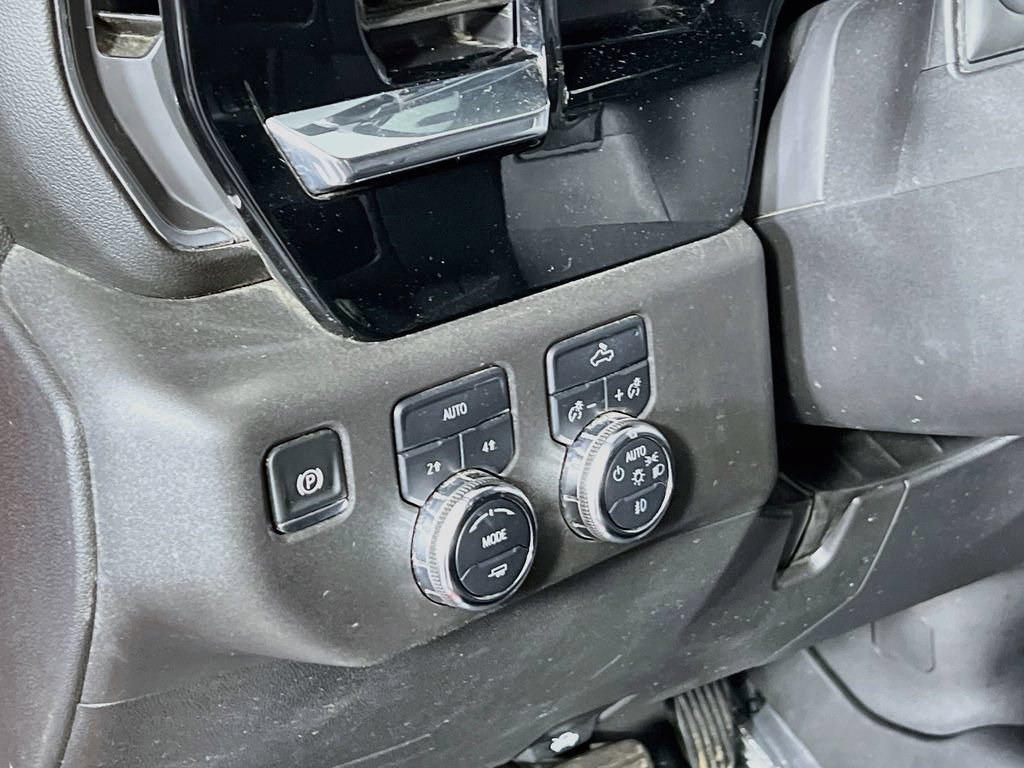 Certified 2025 GMC Sierra 1500 Elevation AWD/4WD image 9