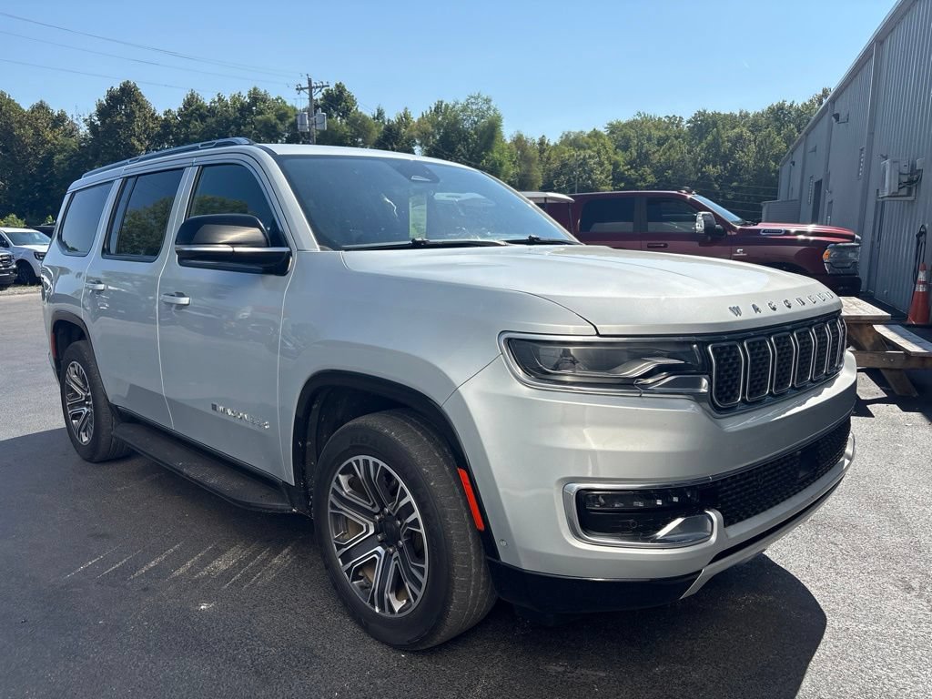 Used 2023 Jeep Wagoneer Series II AWD/4WD image 2