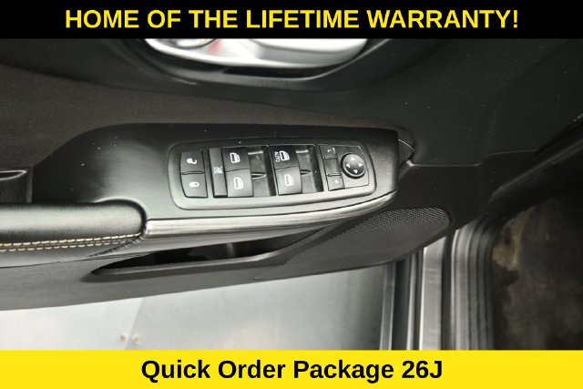 Used 2015 Jeep Cherokee Latitude w/ Comfort/Convenience Group AWD/4WD image 13