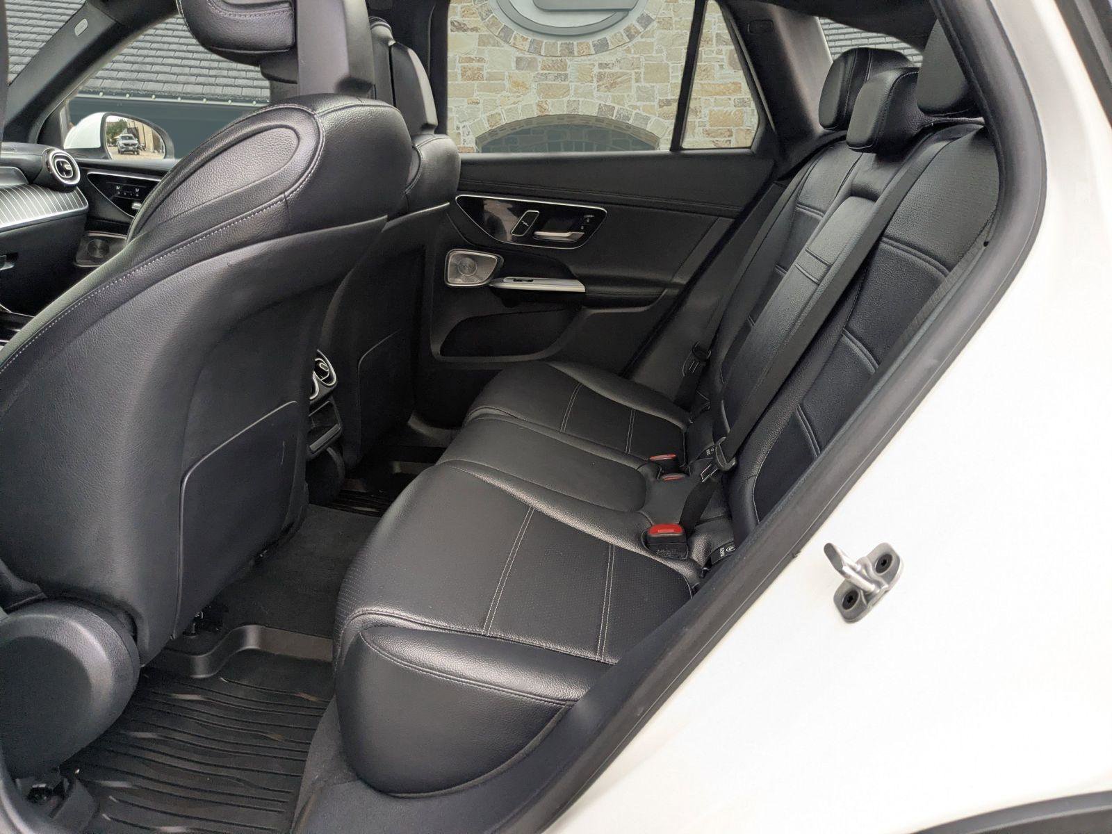 Used 2024 Mercedes-Benz GLC 300 image 16