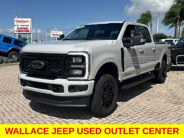 Used 2026 Ford F250 Lariat w/ Black Appearance Package AWD/4WD image 3