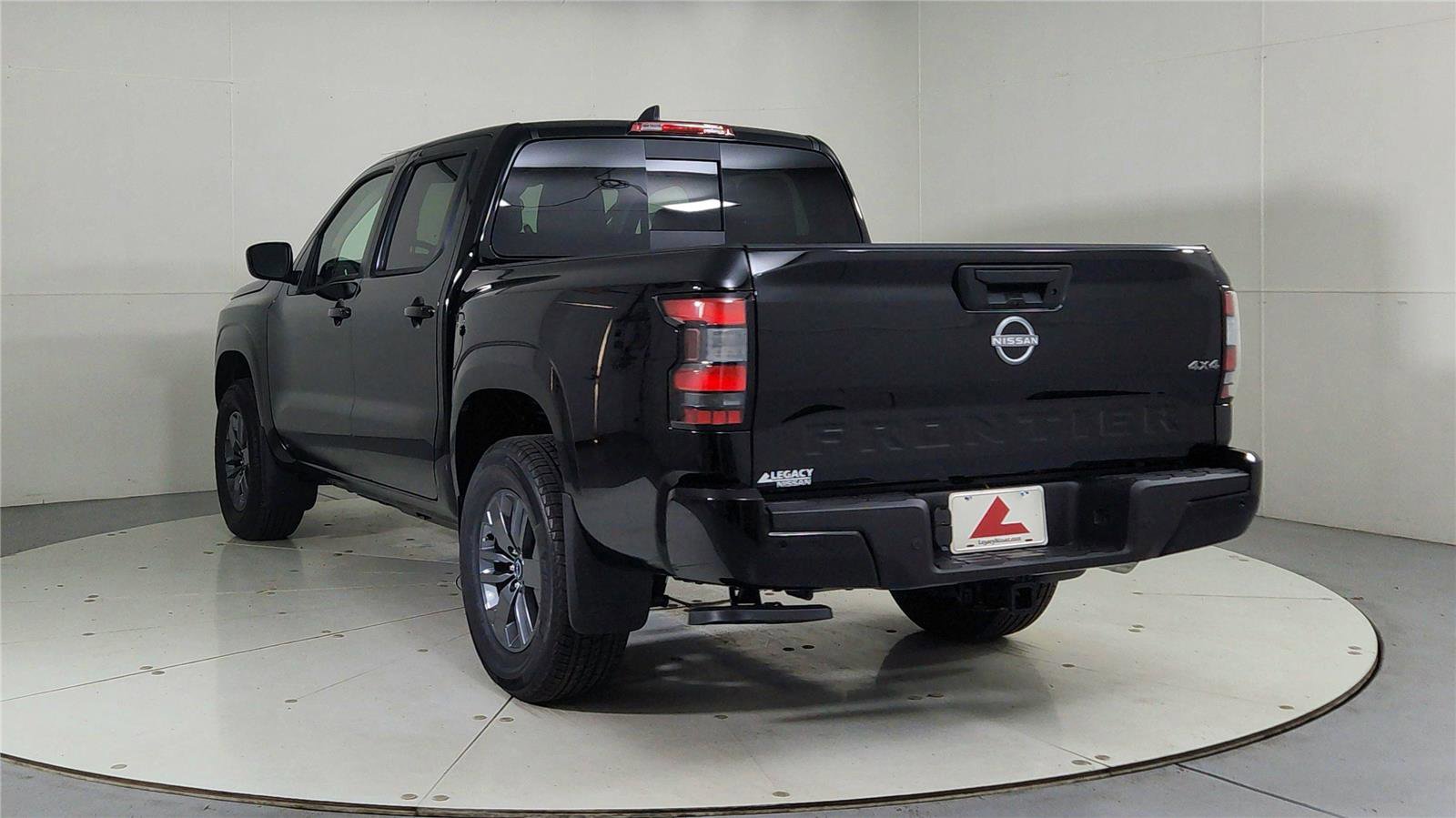 New 2026 Nissan Frontier SV image 5
