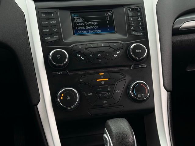 Used 2014 Ford Fusion SE image 21