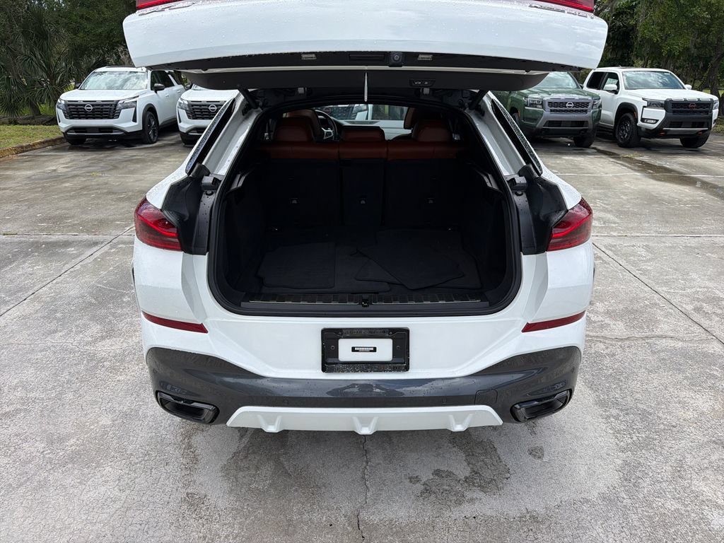 Used 2023 BMW X6 xDrive40i w/ M Sport Package AWD/4WD image 35