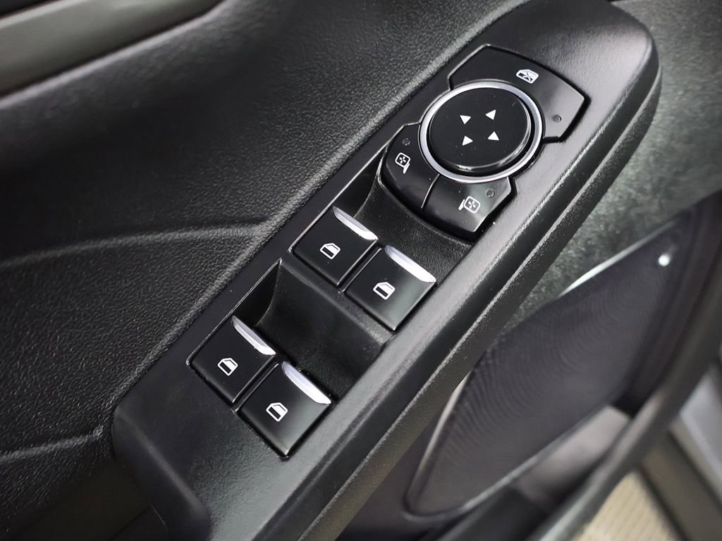 Used 2024 Ford Escape SE image 37