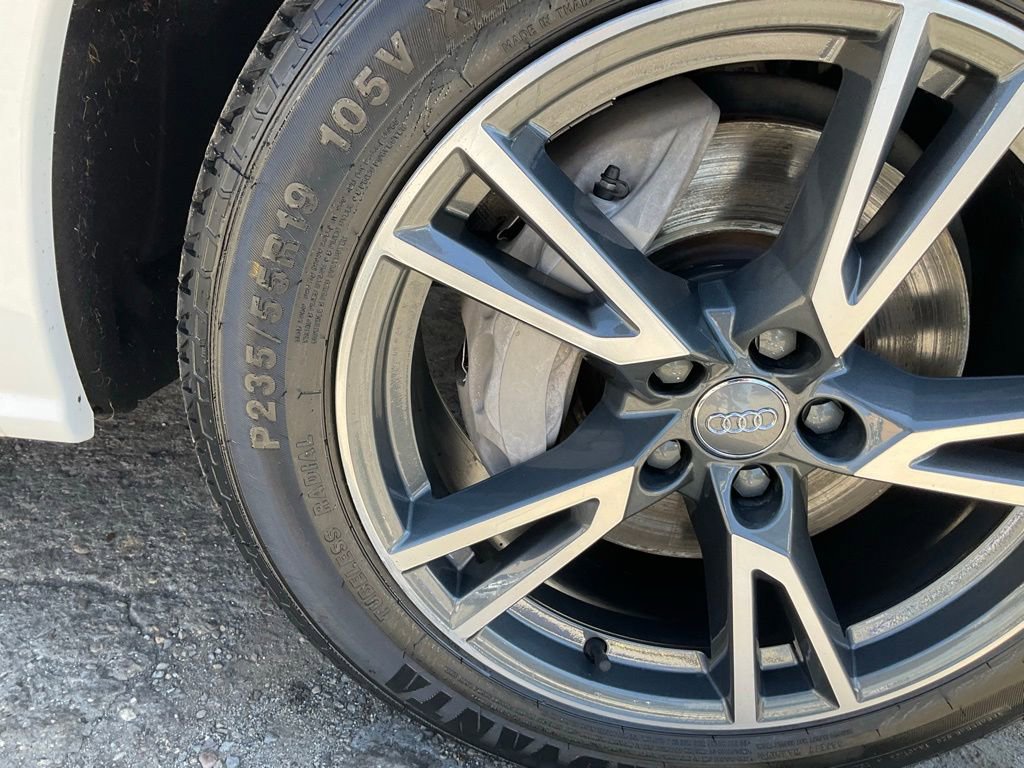 Used 2020 Audi Q5 e Premium w/ Convenience Package image 73