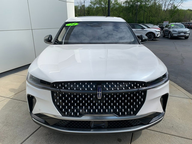 Used 2024 Lincoln Nautilus Premier w/ Equipment Group 102A AWD/4WD image 10