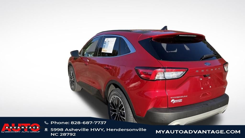 Used 2022 Ford Escape Titanium w/ Titanium Premium Package image 8