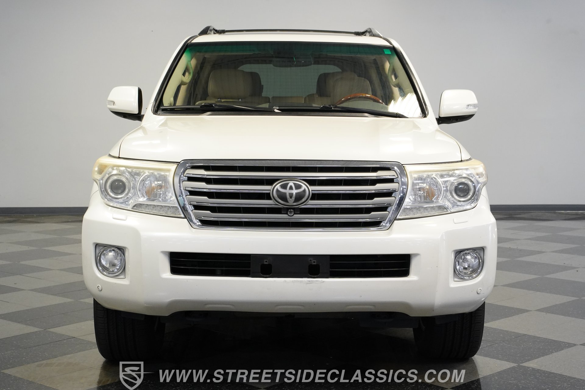 Used 2013 Toyota Land Cruiser AWD/4WD image 18