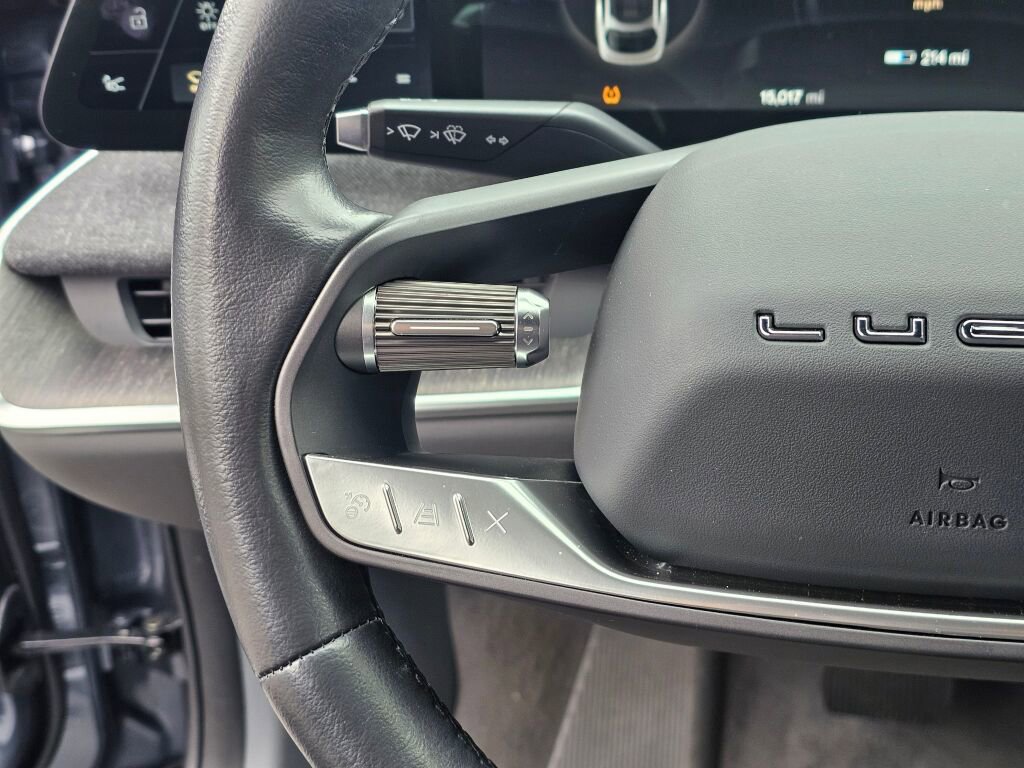 Used 2024 Lucid Air Touring image 29