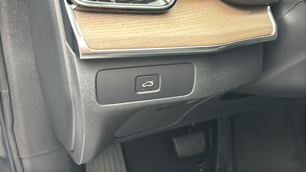 New 2026 Volvo XC90 B5 Core AWD/4WD image 14
