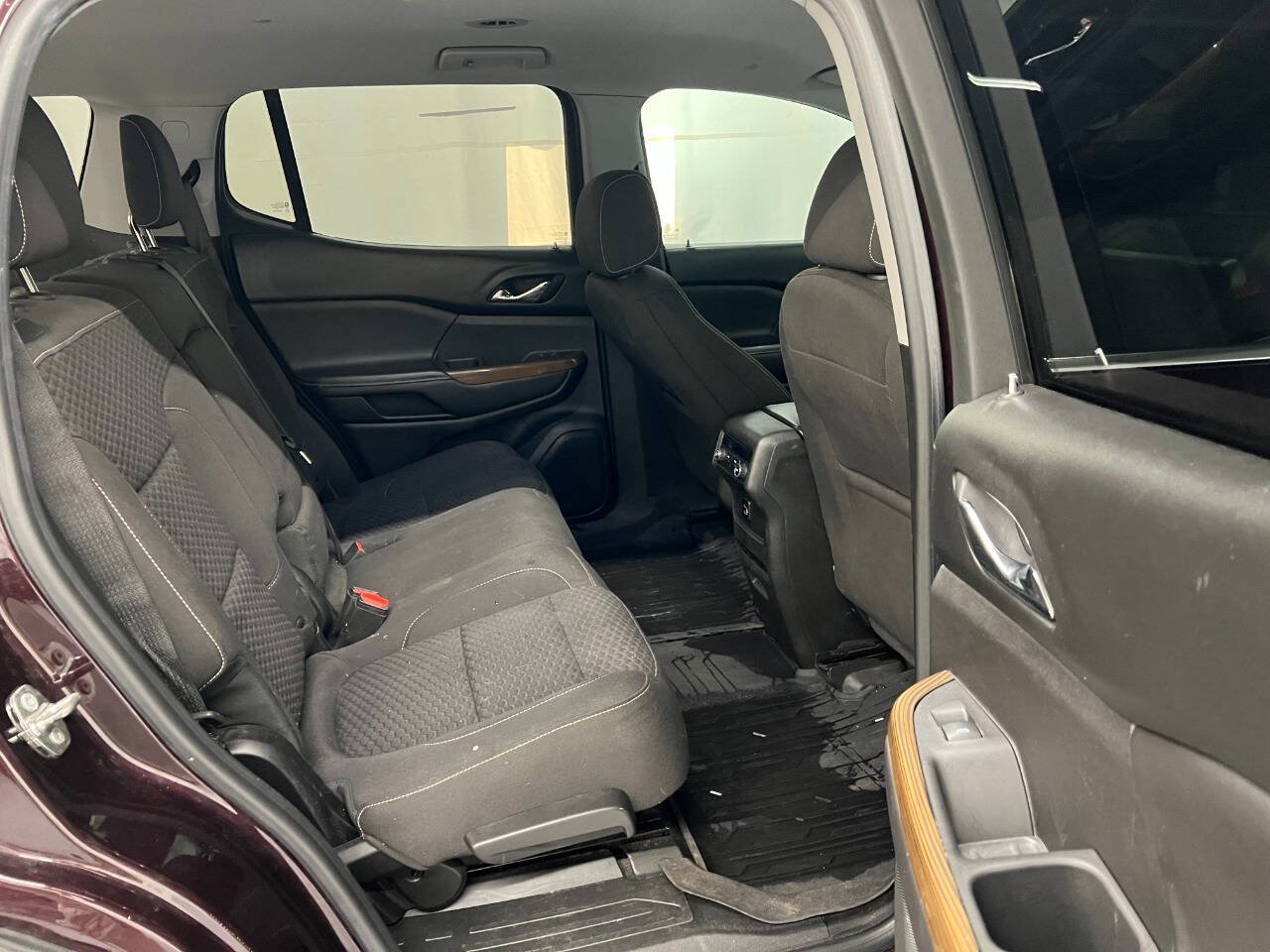 Used 2018 GMC Acadia SLE w/ LPO, Floor Liner Package AWD/4WD image 11