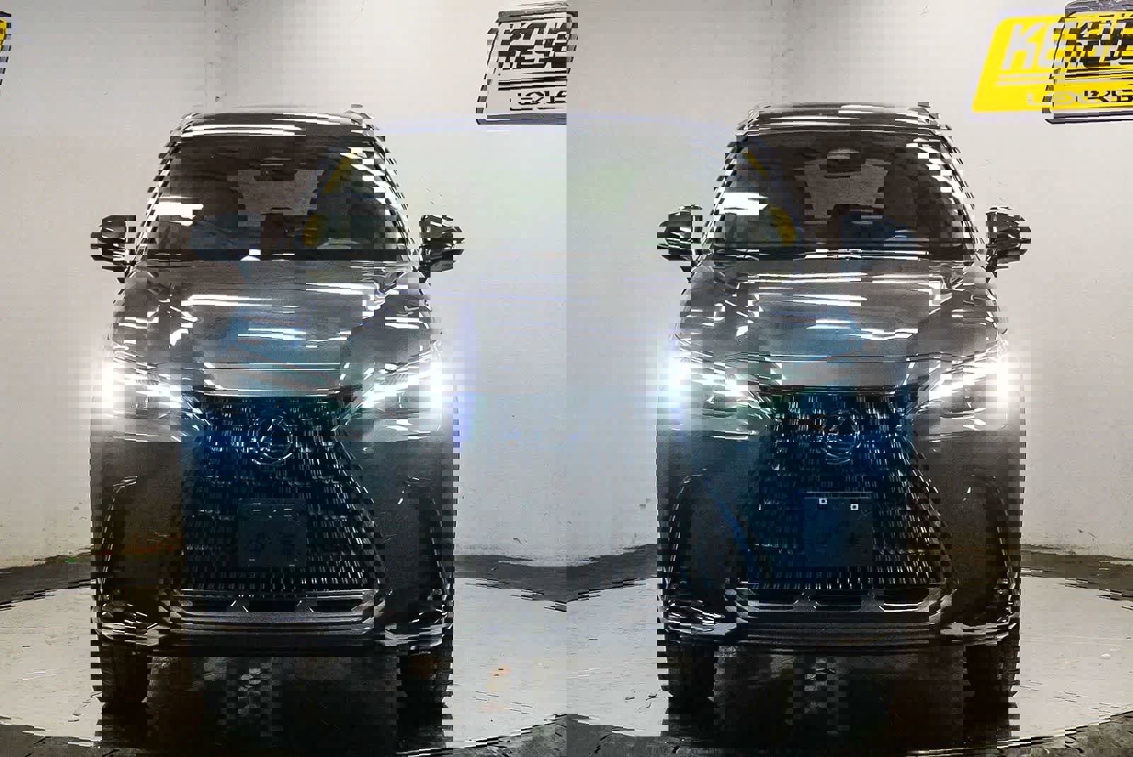 Used 2024 Lexus NX 250 FWD image 6