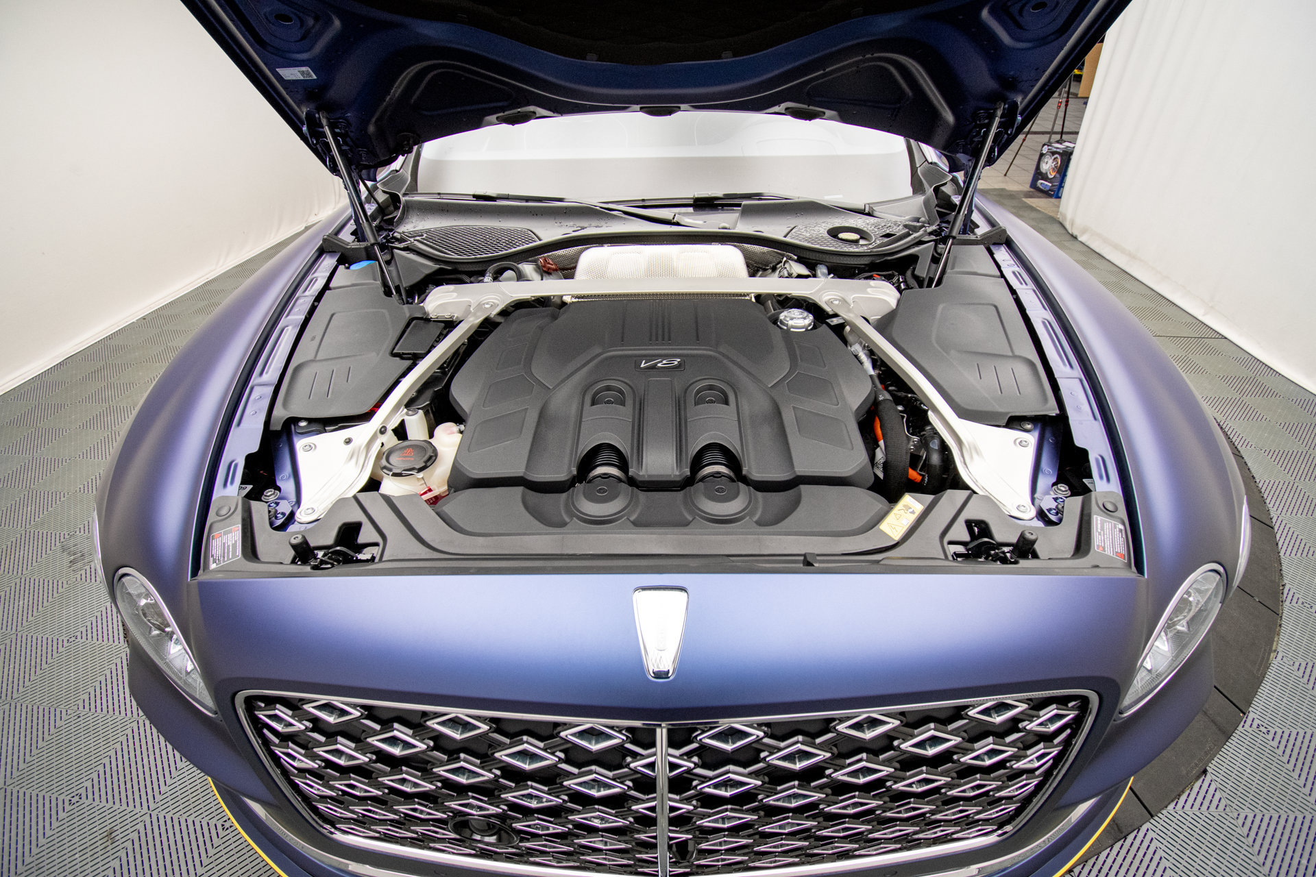 New 2026 Bentley Flying Spur Plug-In Hybrid AWD/4WD image 57