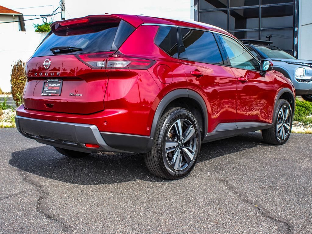 Used 2025 Nissan Rogue SL w/ SL Premium Package AWD/4WD image 6