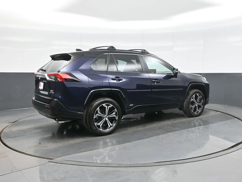 Certified 2025 Toyota RAV4 XSE w/ Weather Package image 9