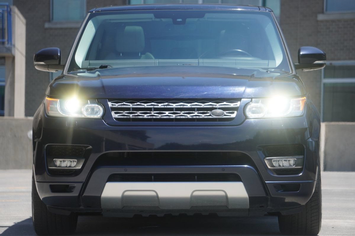 Used 2016 Land Rover Range Rover Sport HSE AWD/4WD image 22