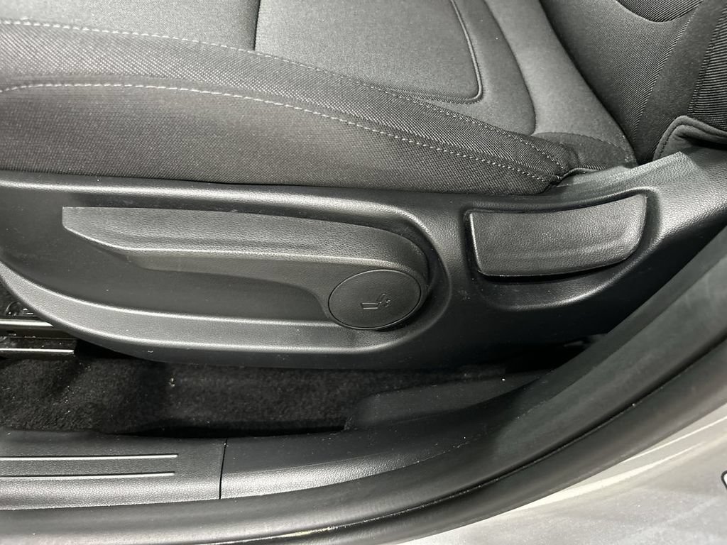 Used 2025 Hyundai Tucson SE AWD/4WD image 10