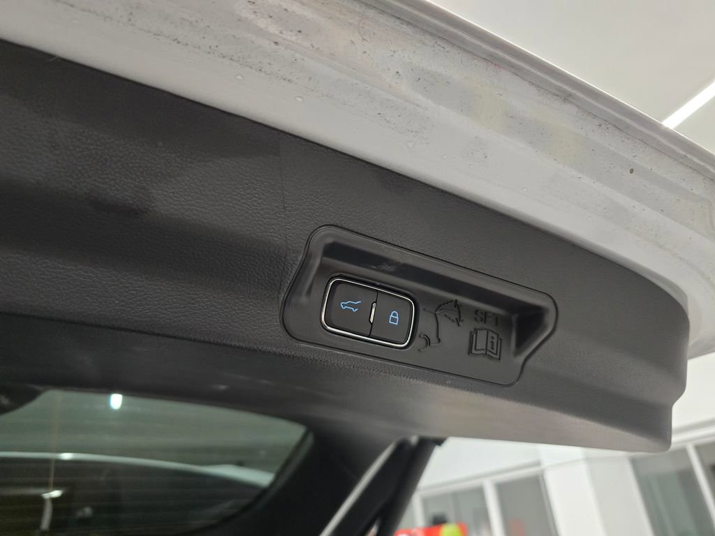 Used 2025 Ford Explorer Platinum w/ LUX Leather Package image 45