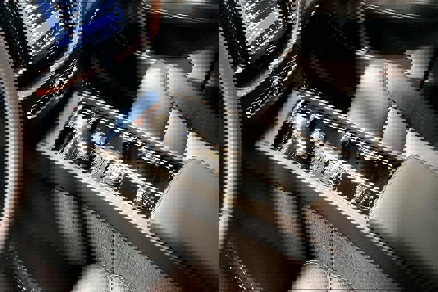 Used 2024 Volvo XC60 B5 Plus image 16