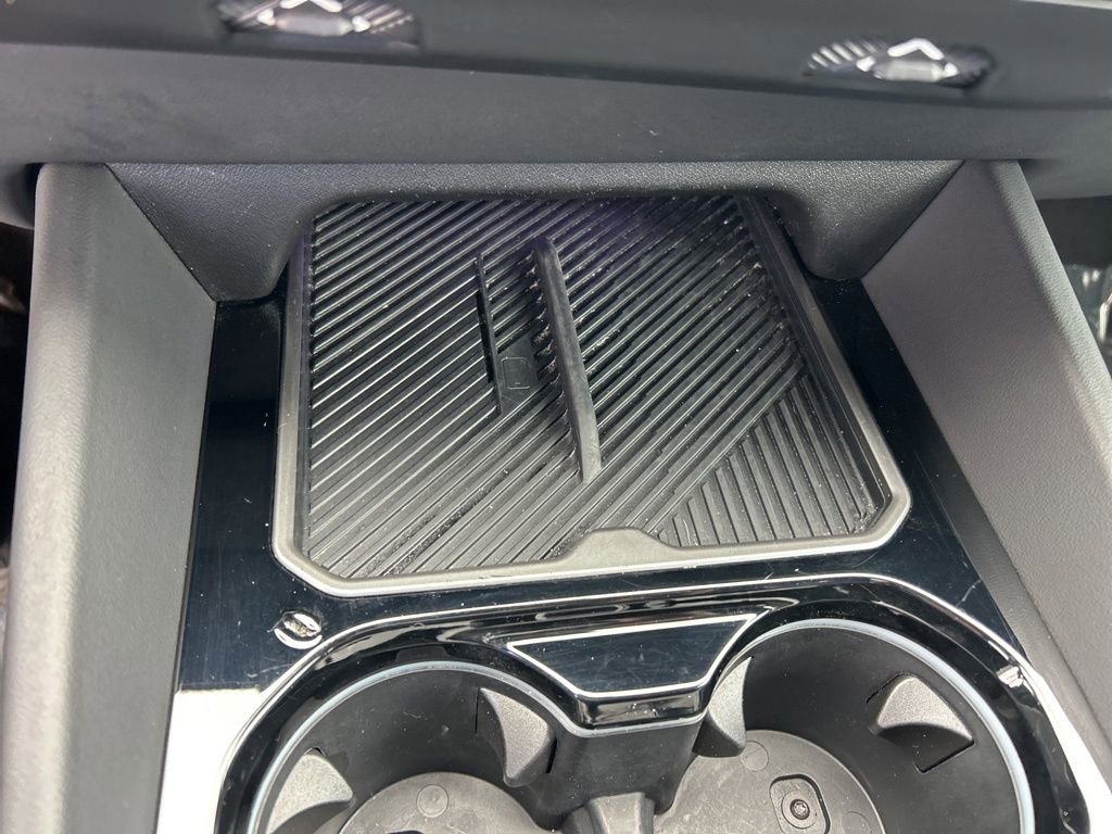 Used 2025 BMW 530i image 40