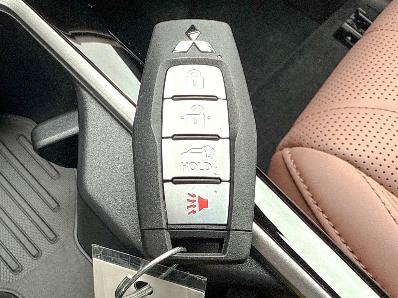 New 2025 Mitsubishi Outlander SEL image 51