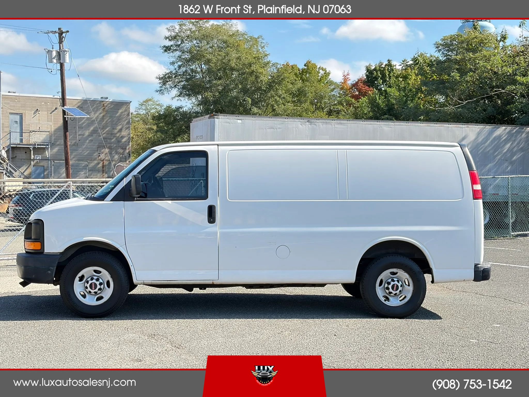 Used 2015 GMC Savana 3500 RWD image 8