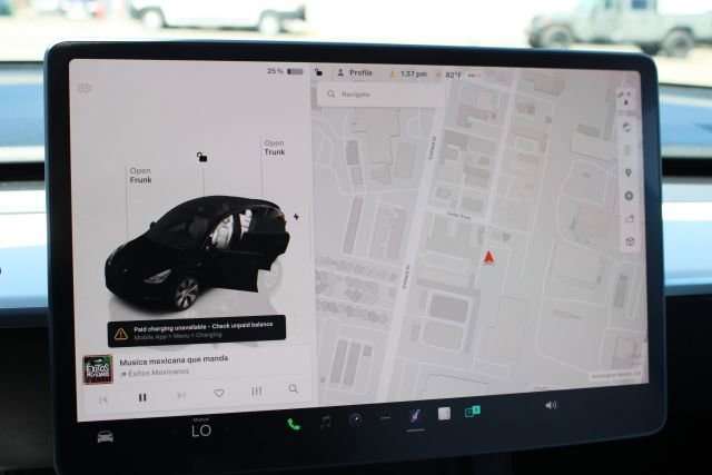 Used 2024 Tesla Model Y Long Range AWD/4WD image 21