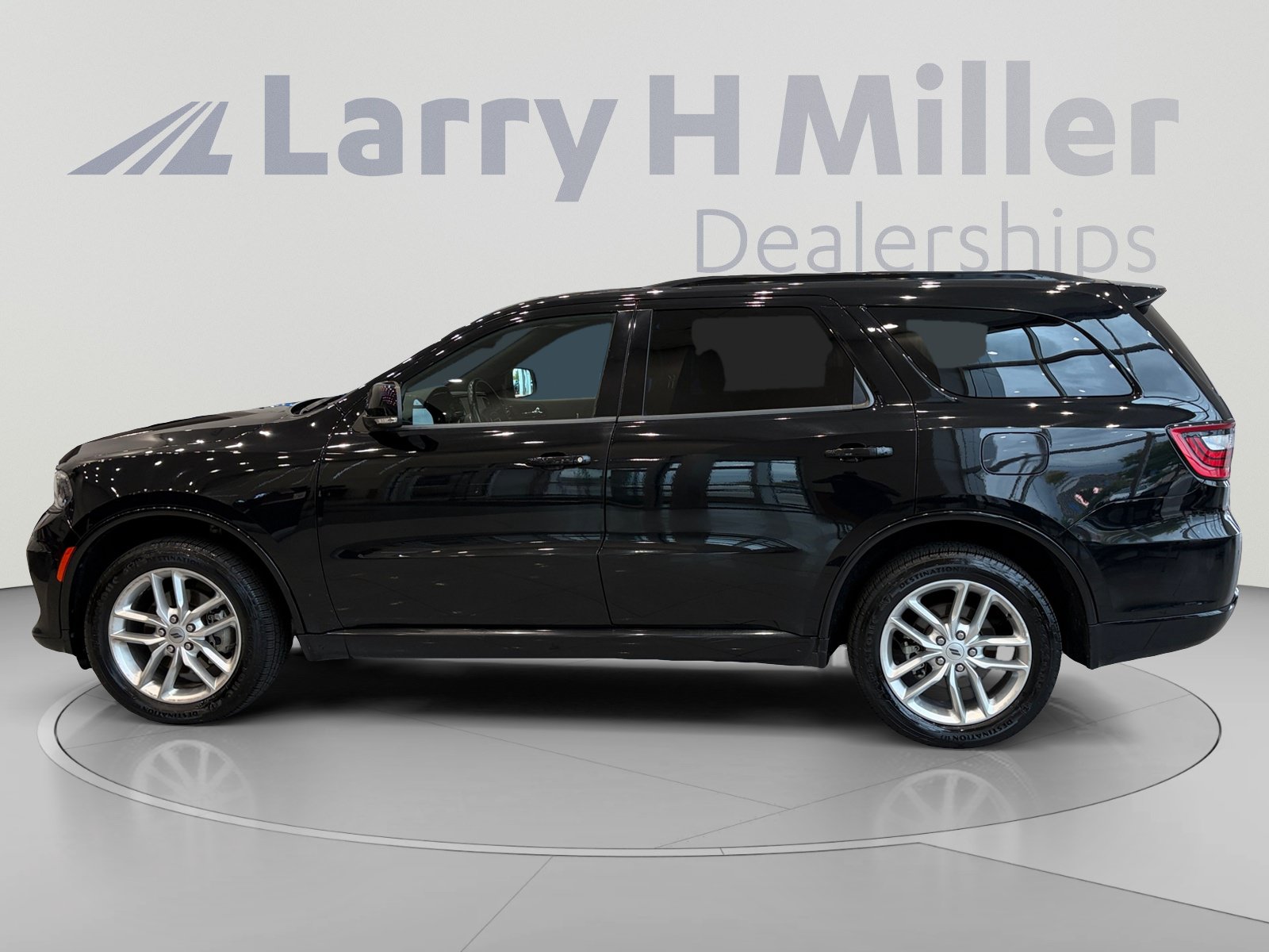 Used 2023 Dodge Durango GT AWD/4WD image 2