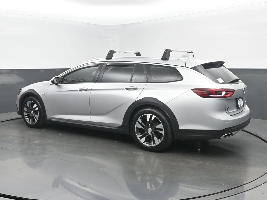 Used 2019 Buick Regal Essence w/ Driver Confidence Package I AWD/4WD image 3