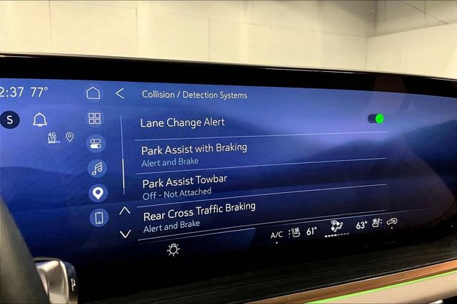 Used 2024 Buick Envision Avenir image 38