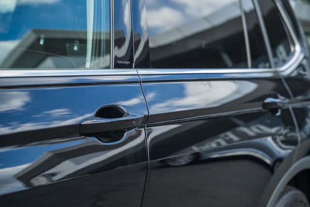 Used 2022 Volkswagen Tiguan SE FWD image 16