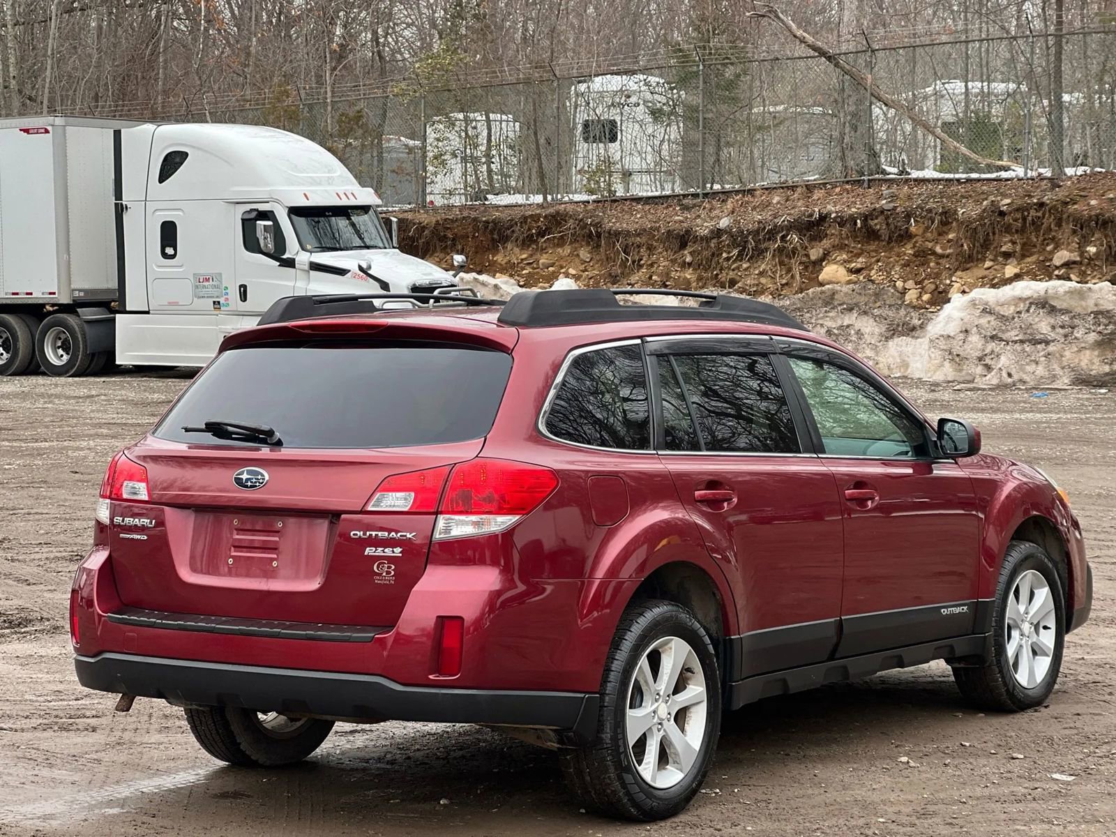Used 2013 Subaru Outback 2.5i Premium w/ All-Weather Pkg AWD/4WD image 6