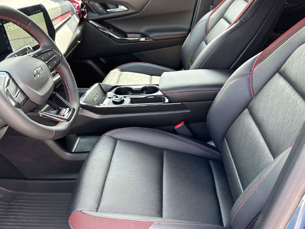 New 2027 Chevrolet Equinox RS w/ Safety and Technology Package AWD/4WD image 9