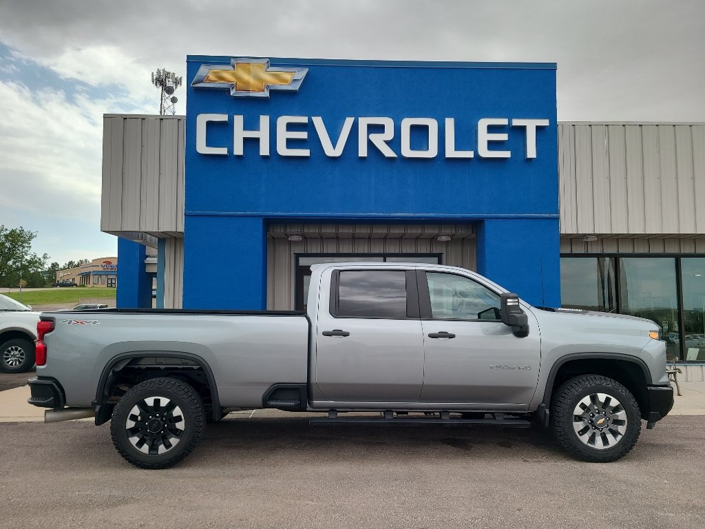 Used 2024 Chevrolet Silverado 2500 Custom w/ Custom Value Package AWD/4WD image 5