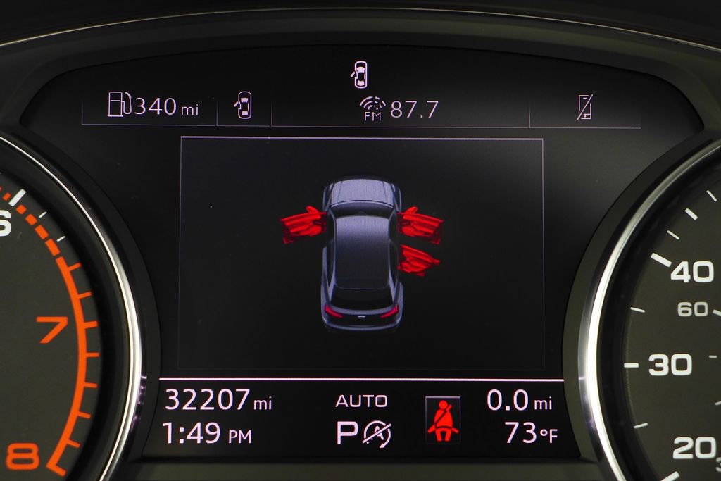 Used 2023 Audi Q5 2.0T Premium w/ Convenience Package image 32